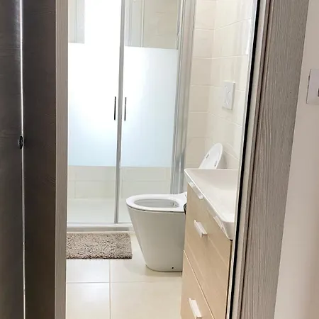 Apartment 1 Bedroom Near Milan Malpensa Busto Arsizio